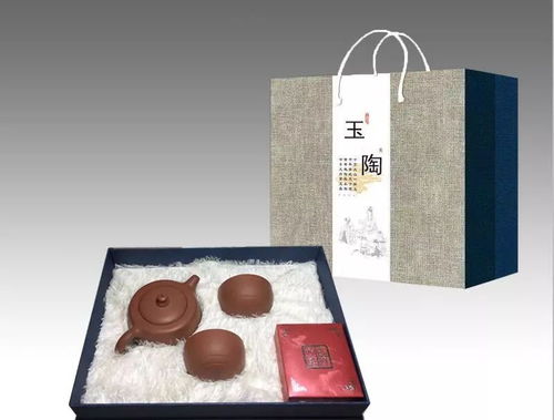 金狗旺財(cái)迎新春 《中國剪報(bào)》金狗賀歲文創(chuàng)禮盒，讓文藝創(chuàng)作年味十足